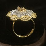 White Golden Shampieon Solitaire pc AD Ring
