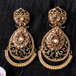 INDIAN TRADITIONAL WEDDING  EARRING WITH CHAMPAGNE COLOR STONE AND PEARLS