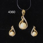 Pearl And AD Pendant Set