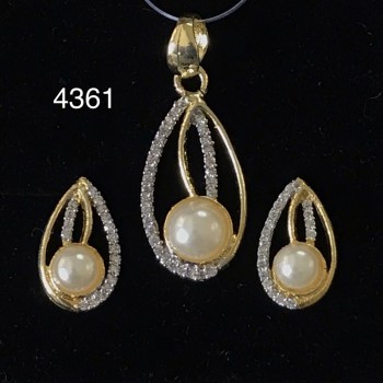 Pearl And AD pendant set