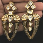 MAHARANI (PRINCESS) STYLE VINTAGE KUNDAN JEWELRY WITH WHITE POLKI HANDEMADE WORK EARRING