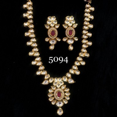 INDIAN TRADITIONAL KUNDAN WEDDING NECKLACE STUDDED WHITE POLKI