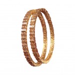 Beautiful Bangle with Cubic Zircon in Elegant Look